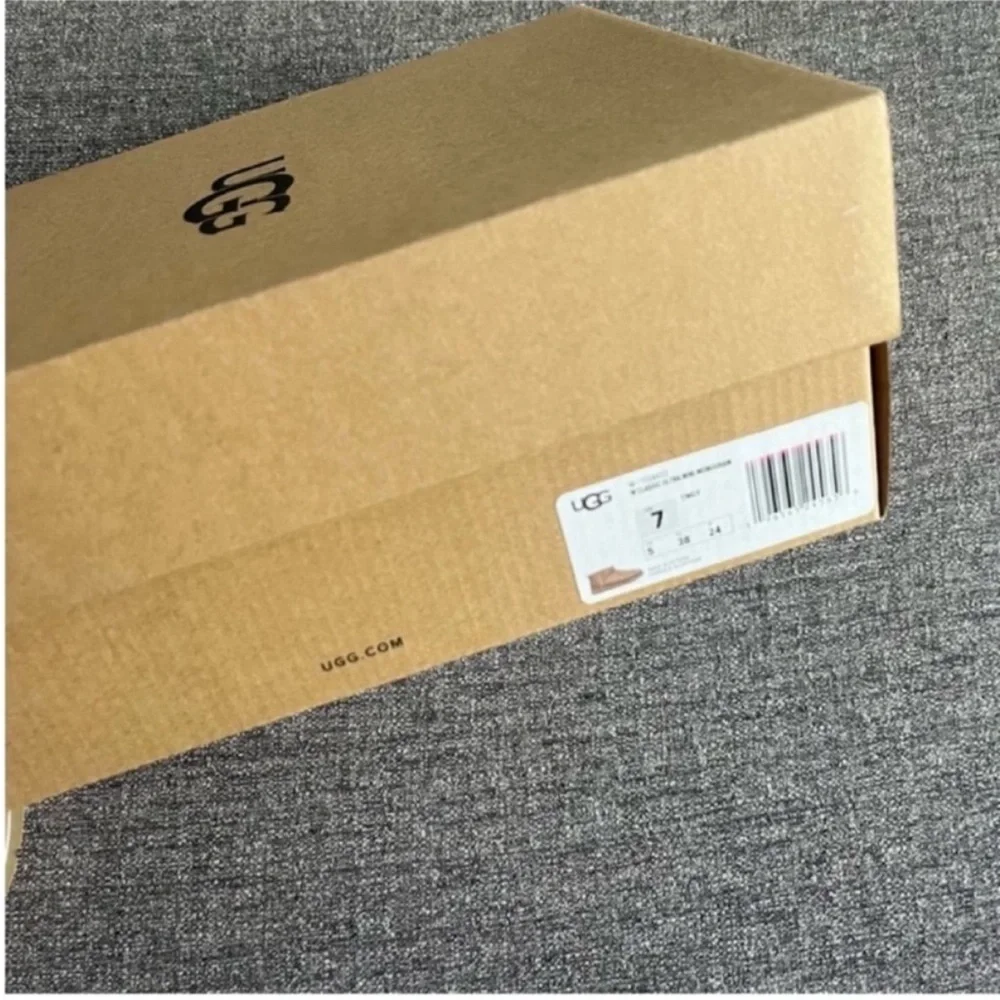 UGG Classic Ultra Mini Monogram - Picture 12 of 13